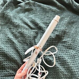 T3 Single Pass Curling Iron